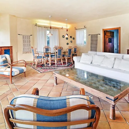 Flor, Exclusive House With Pool In סטינטינו