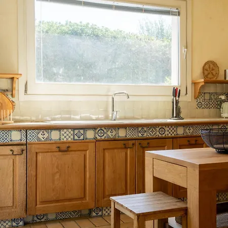 Flor, Exclusive House With Pool In * סטינטינו