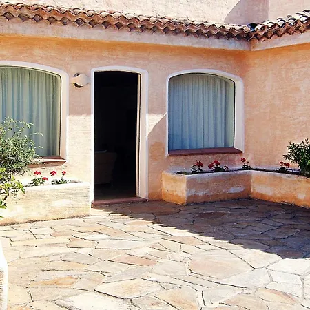 Flor, Exclusive House With Pool In *