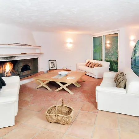 Flor, Exclusive House With Pool In *