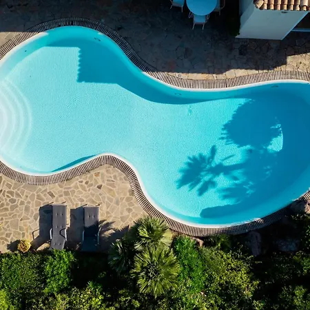 Flor, Exclusive House With Pool In 别墅