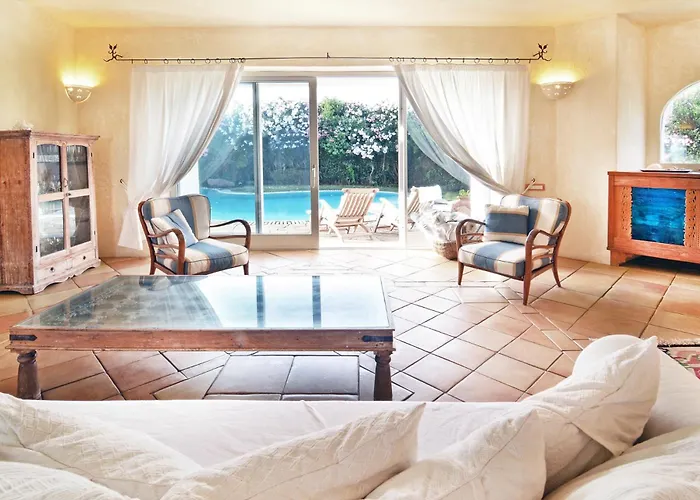 Flor, Exclusive House With Pool In Stintino