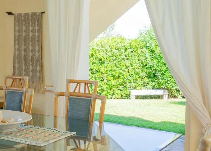 Villa Flor, Exclusive House With Pool In *