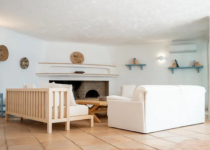 Flor, Exclusive House With Pool In