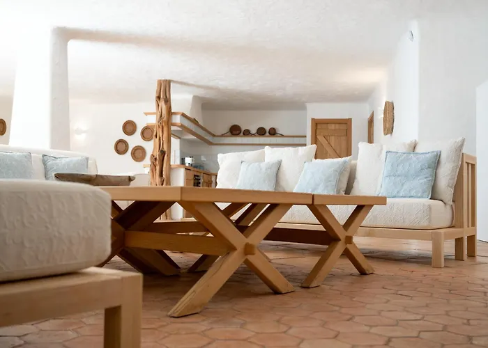 Villa Flor, Exclusive House With Pool In