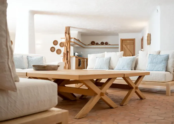 Flor, Exclusive House With Pool In