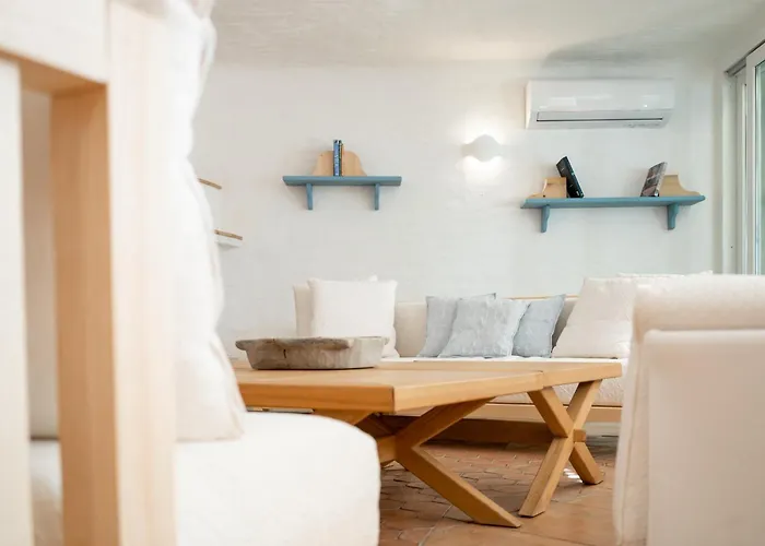 Villa Flor, Exclusive House With Pool In Stintino