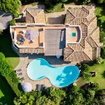 Flor, Exclusive House With Pool In