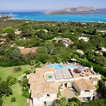 Villa Flor, Exclusive House With Pool In Stintino