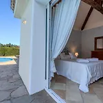 Villa Flor, Exclusive House With Pool In Stintino