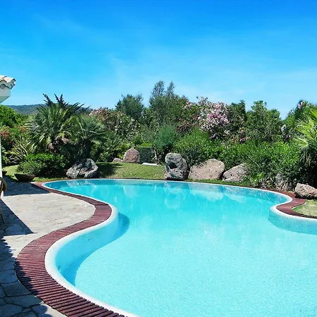Villa Flor, Exclusive House With Pool In
