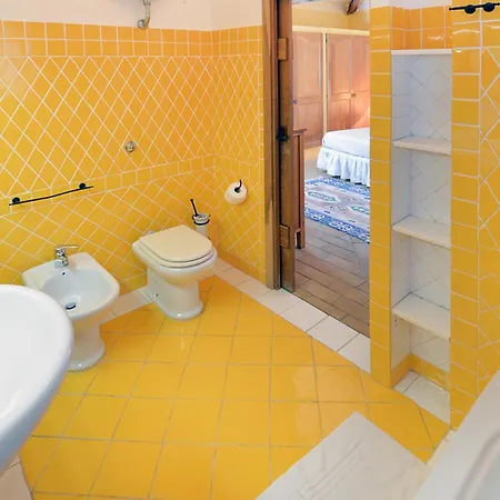 Flor, Exclusive House With Pool In