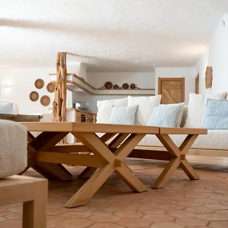 Villa Flor, Exclusive House With Pool In