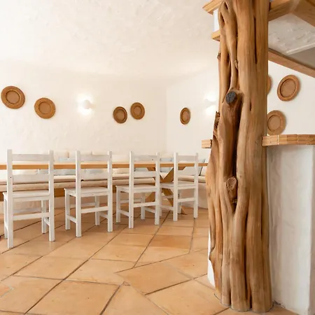 Villa Flor, Exclusive House With Pool In