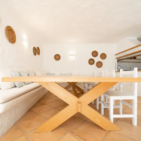 Flor, Exclusive House With Pool In * Stintino