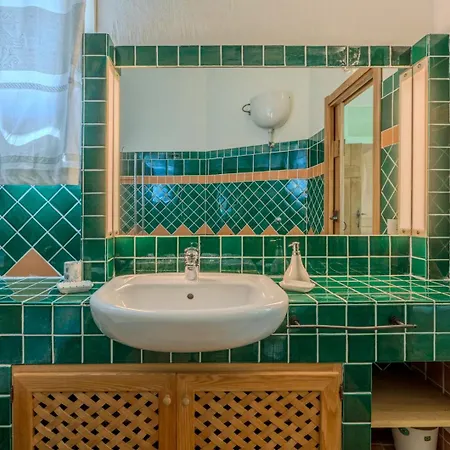 Flor, Exclusive House With Pool In *