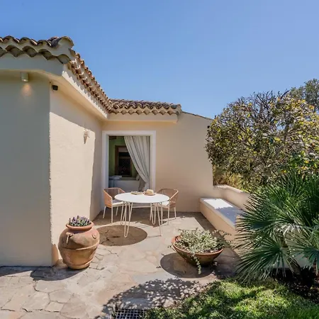 فيلة Flor, Exclusive House With Pool In ستينتينو