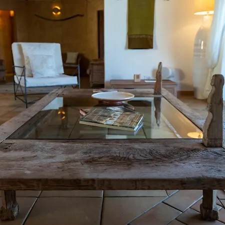 Flor, Exclusive House With Pool In *