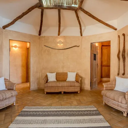 Flor, Exclusive House With Pool In *