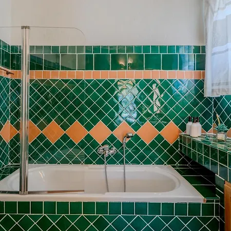 Flor, Exclusive House With Pool In ستينتينو