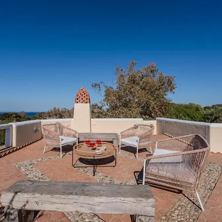 Flor, Exclusive House With Pool In فيلة