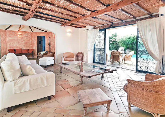 Flor, Exclusive House With Pool In Вилла