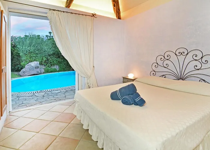 Flor, Exclusive House With Pool In Вилла Стинтино