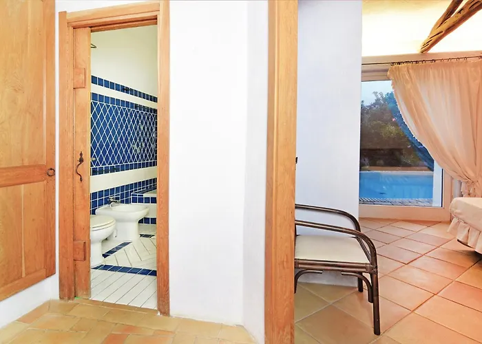 Вилла Flor, Exclusive House With Pool In Стинтино