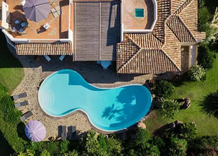 Вилла Flor, Exclusive House With Pool In Стинтино
