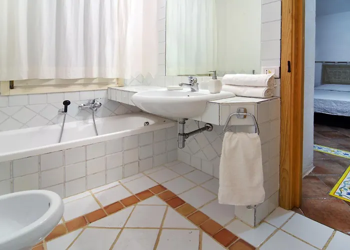 Вилла Flor, Exclusive House With Pool In Стинтино