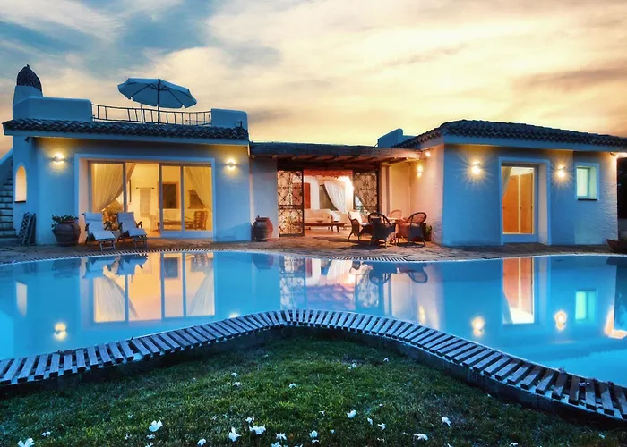 Flor, Exclusive House With Pool In