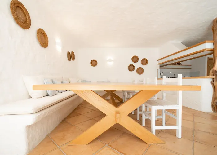 Flor, Exclusive House With Pool In * Stintino