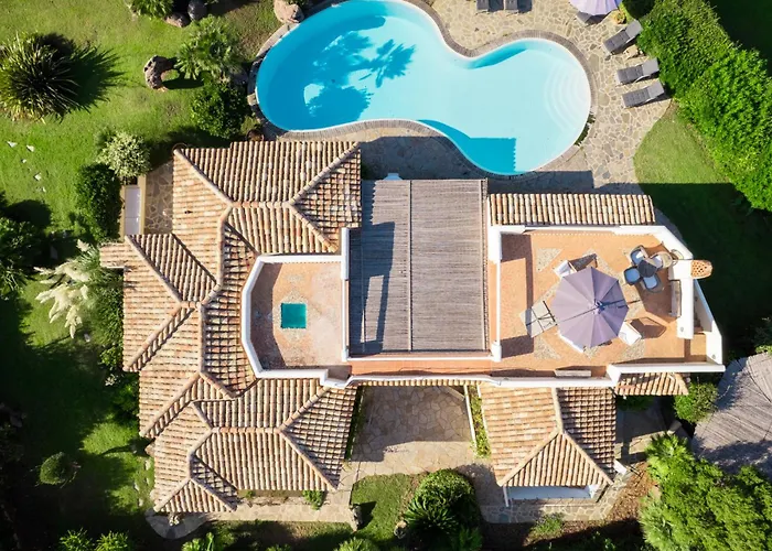 Вилла Flor, Exclusive House With Pool In Стинтино